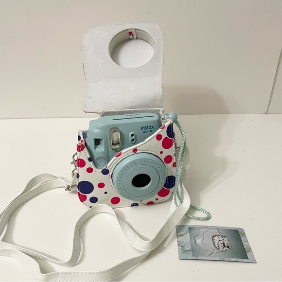 Fujifilm Instax Mini 8 Camera and Case - Picture 15 of 16